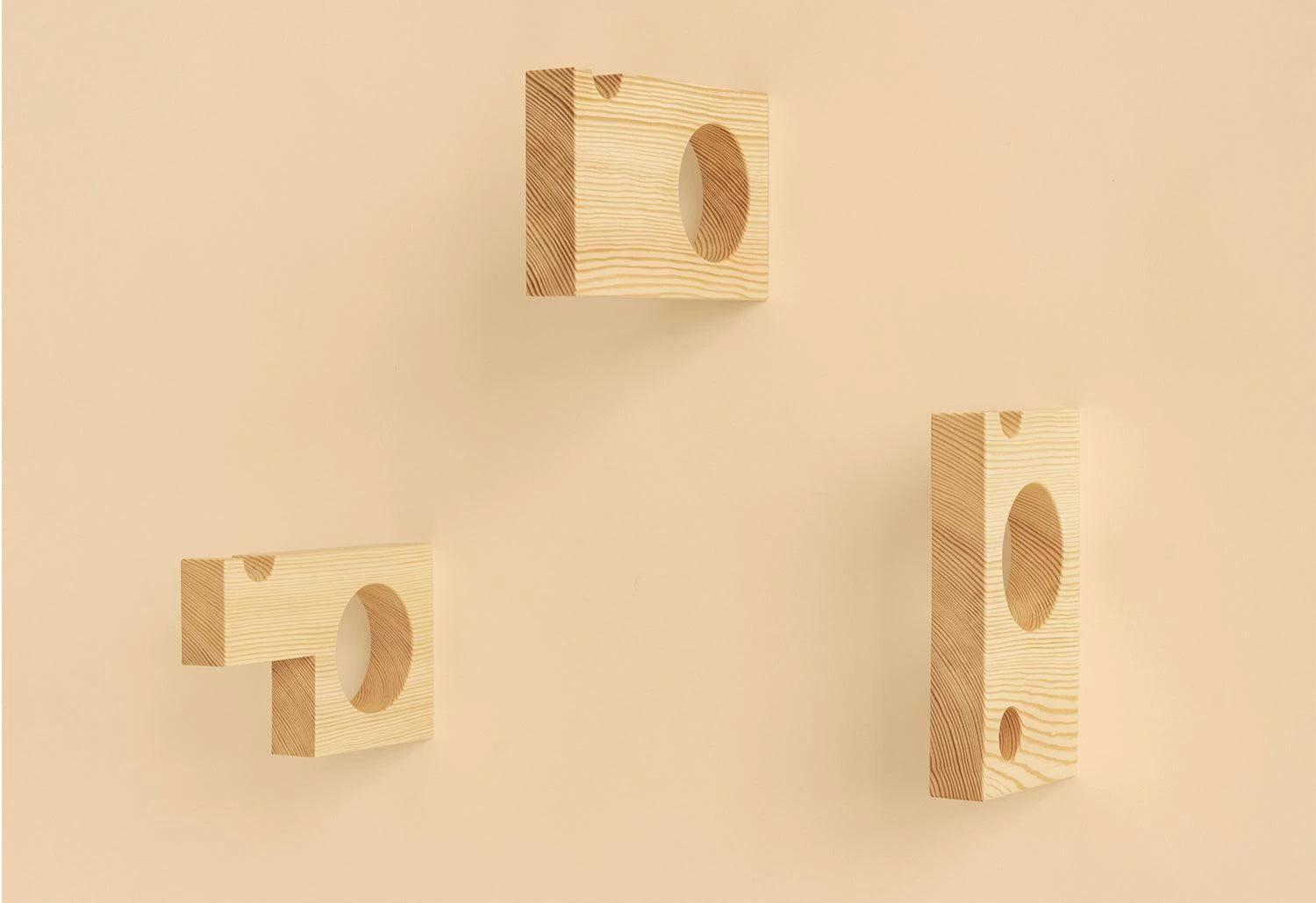 010 Circle Wall Hooks 1 010 Circle Wall Hooks