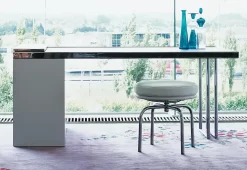 8 Tabouret Tournant, 1928 -Comfortable Home cassina le corbusier LC8 lifestyle