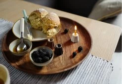 Porcelain Canele Candle Holder -Comfortable Home cenele candle holder 4