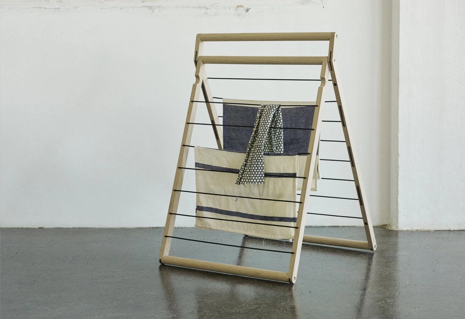 Skagerak Dryp Drying Rack 1 Skagerak Dryp Drying Rack