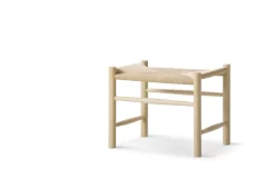 J16 Stool, 1944 8 J16 Stool, 1944 -Comfortable Home fredericia twentytwentyone J16 cutout 1