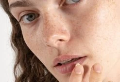 Vitamin E Lip Balm -Comfortable Home haeckels vitamin e lipbalm 2 90052393 8bc9 4e36 8d74 274385e14ed4