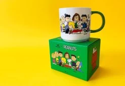 Peanuts Gang + House Mug -Comfortable Home magpie peanuts gang and house mug 1