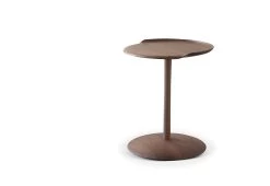 Åkande Side Table, 2020 11 Åkande Side Table, 2020 -Comfortable Home onecollection jonas lyndby jensen akande sidetable walnut 1