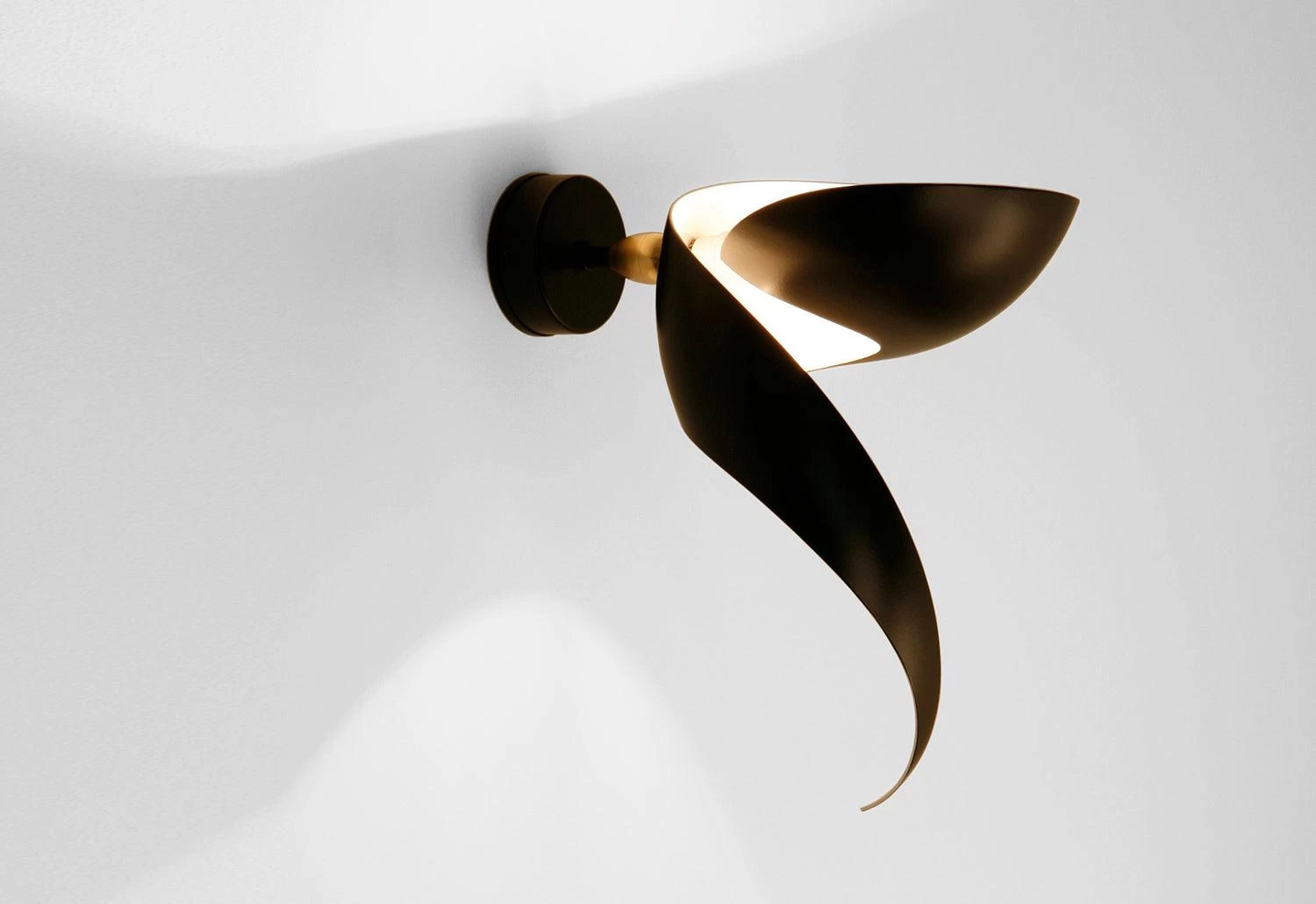 Petite Applique Flamme, 1962 2 Petite Applique Flamme, 1962 - Image 2