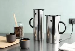 Stelton EM77 Vacuum Jug, 1977 -Comfortable Home stelton erik magnussen em77 vacuum jug 7