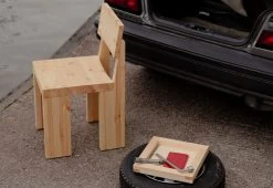 009 Square Tray -Comfortable Home twentytwentyone Vaarnii Frederik Paulsen Dining Chair Livia Lauber 010 Tray 3