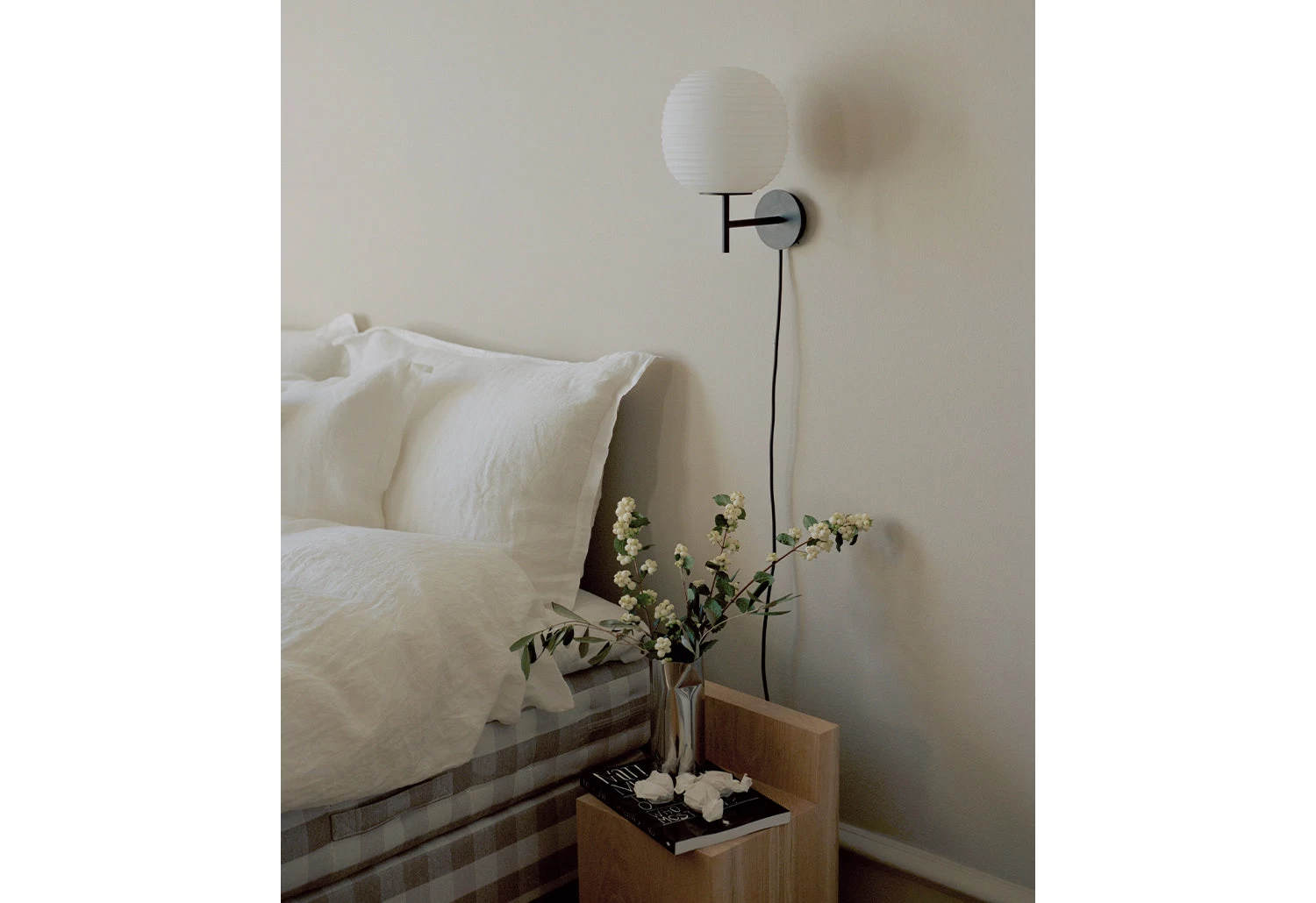 New Works Lantern Wall Lamp, 2020 4 New Works Lantern Wall Lamp, 2020 - Image 4