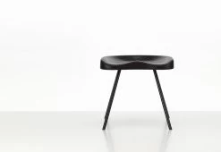 Vitra Tabouret N° 307, 1951 -Comfortable Home twentytwentyone vitra jean prouve tabouret 307 dark oak 4