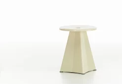 Vitra Tabouret Métallique, 1936 -Comfortable Home twentytwentyone vitra jean prouve tabouret metallique blanc colombe 1