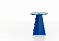 Vitra Tabouret Métallique, 1936 -Comfortable Home twentytwentyone vitra jean prouve tabouret metallique bleu marcoule 2