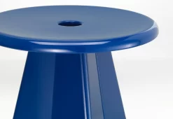 Vitra Tabouret Métallique, 1936 -Comfortable Home twentytwentyone vitra jean prouve tabouret metallique bleu marcoule 4